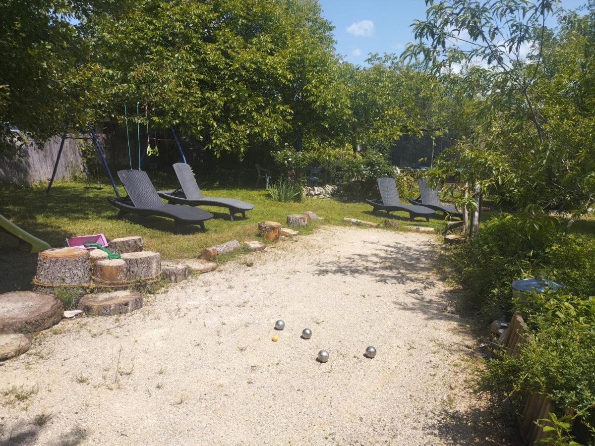 Gite Des 3 Cazelles Cajarc Exterior photo